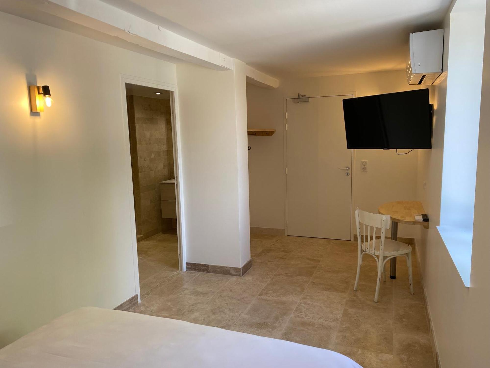 Hotel La Clef Des Champs Jugeals-Nazareth Habitación foto
